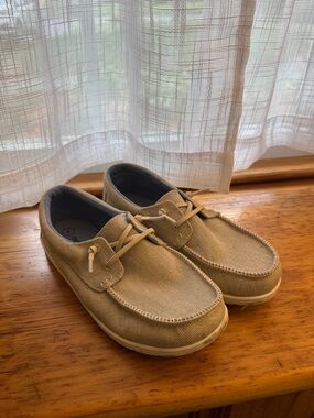 Casual Canvas Boys Cat and Jack Shoes in Beige